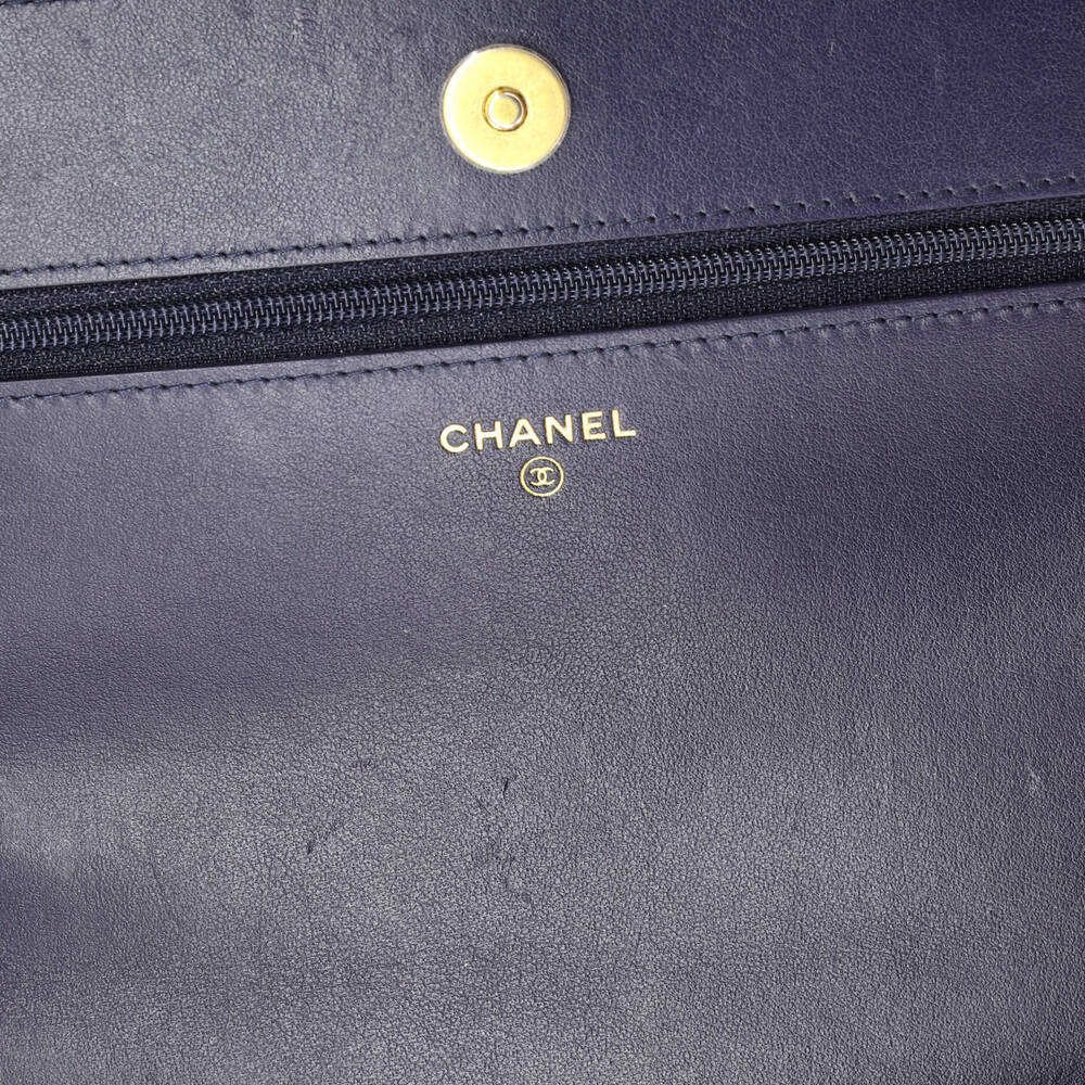 Chanel 19 Wallet on Chain Quilted Denim - Picture 7 of 8